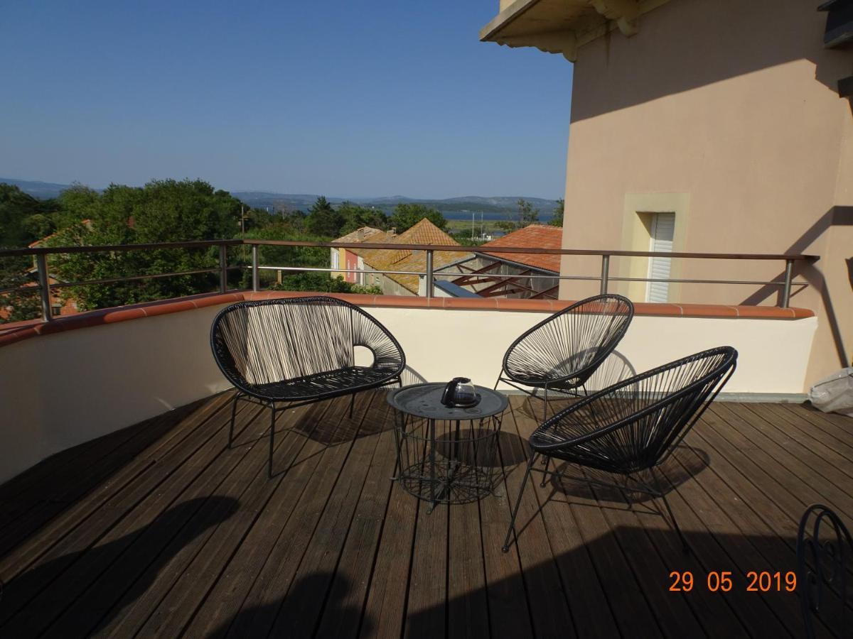 Domaine Du Petit Tournebelle Apartment Gruissan Exterior photo